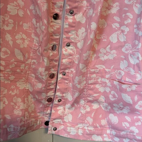 Pink Floral Button-Up Jacket - Picture 5 of 11
